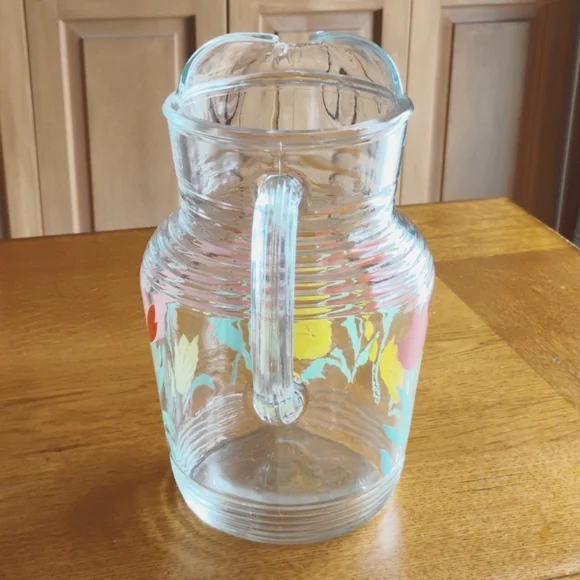 Vintage Hazel Atlas Ribbed Glass Pitcher with Red and Yellow Tulips and Ice Lip - Picture 3 of 7